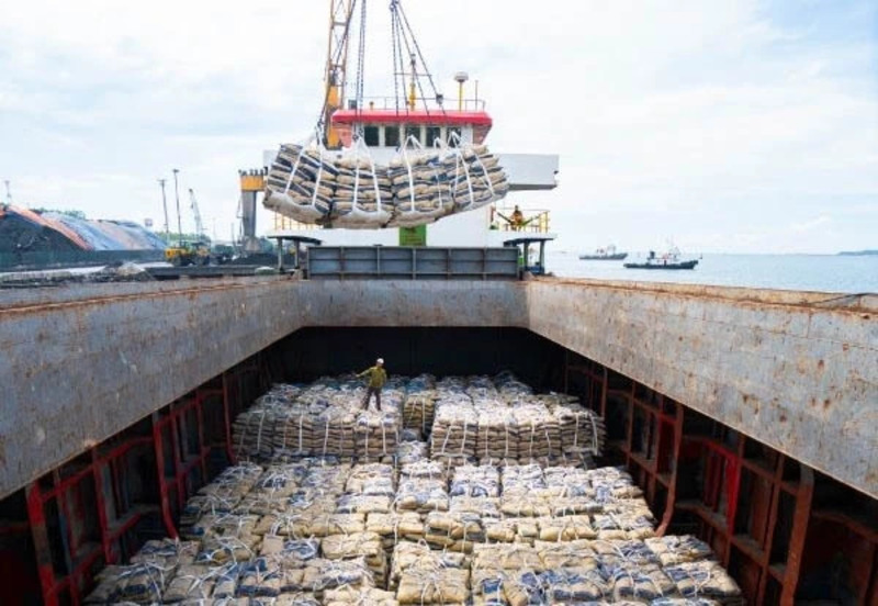 Hoạt động xuất khẩu xi măng